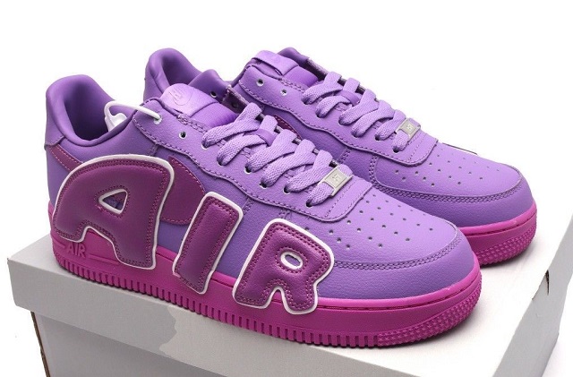 Women Air Force 1 003